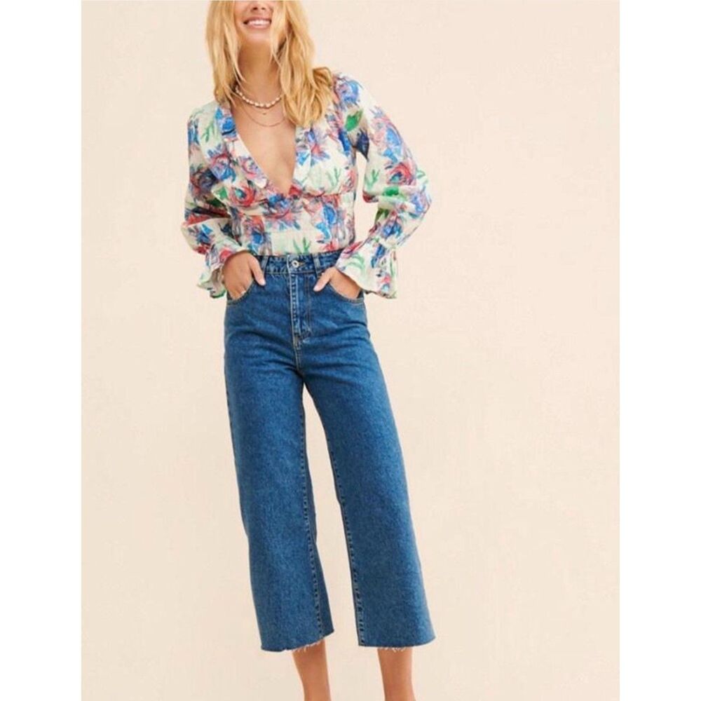 Anthropologie blouse unique elegant.